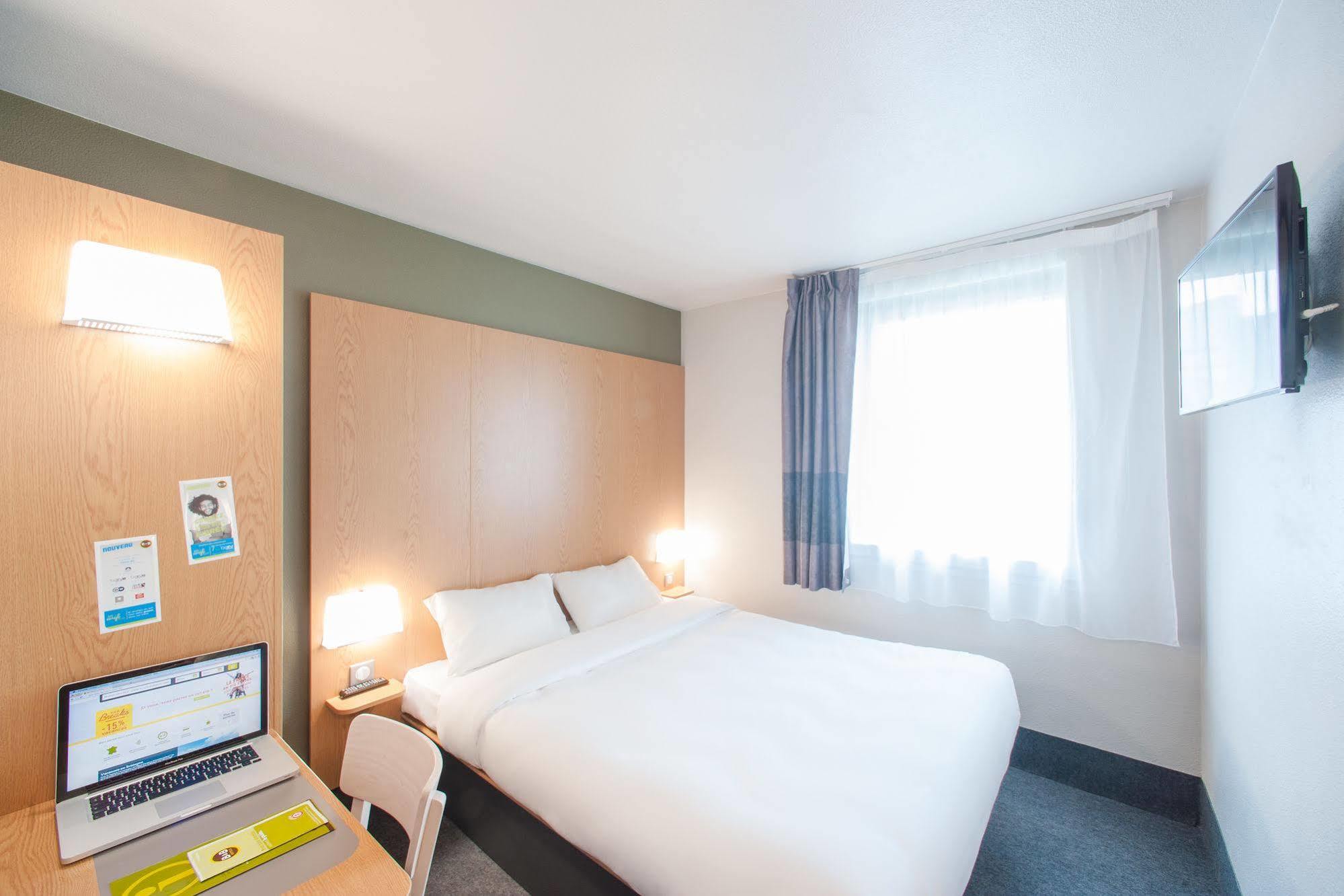 B&B Hotel Lyon Eurexpo Chassieu Exteriör bild